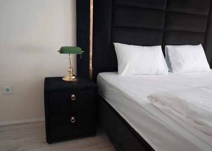 Ay Hanedan בורסה