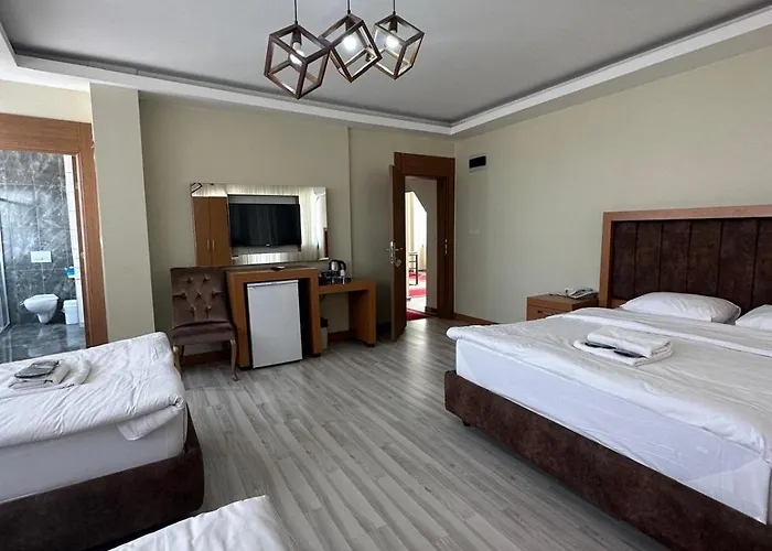 Ay Hanedan 3* בורסה